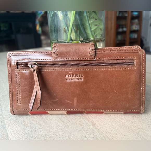 FOSSIL wallet leather patchwork Never Used tab clutch boho - Picture 2 of 4